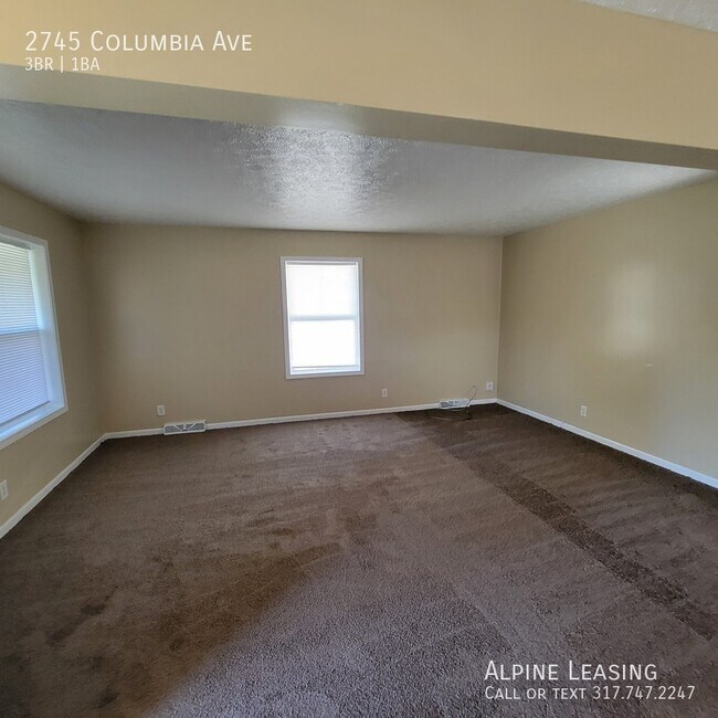 Building Photo - 2745 Columbia Ave