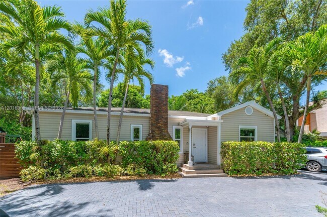 Foto del edificio - 3610 Douglas Rd