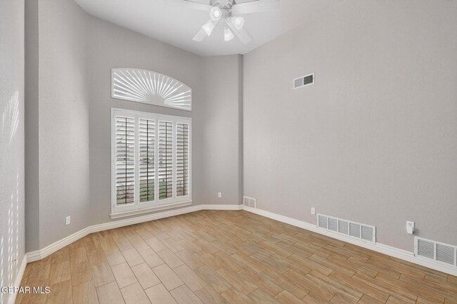 Foto del edificio - 1365 Desert Canyon Dr