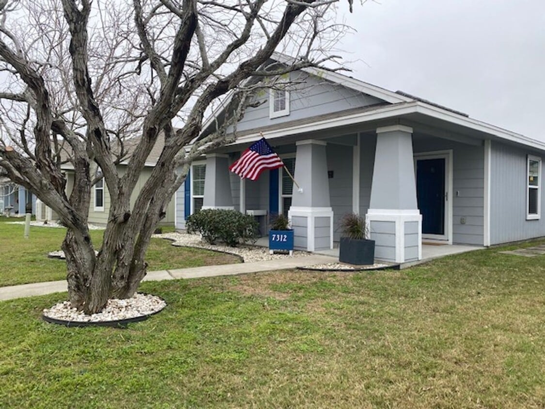 Primary Photo - WELCOME TO YOUR CHARMING HOME AT THE COTTAGES AT SOUTHLAKE