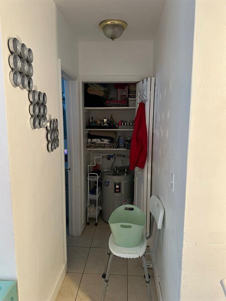 Building Photo - 101 SE 9th St