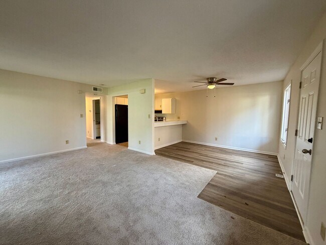 Foto del edificio - First Floor 2 bedroom condo