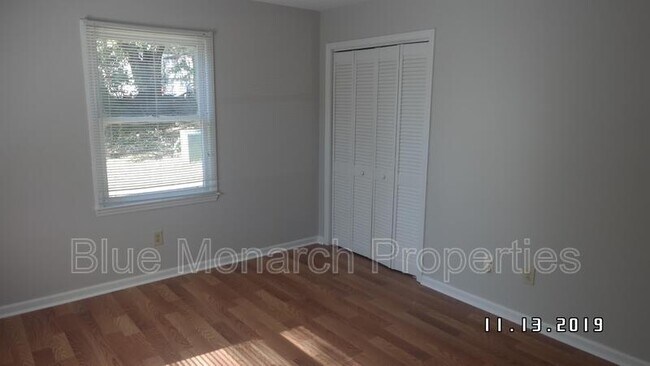 Building Photo - 220 Welch Ave