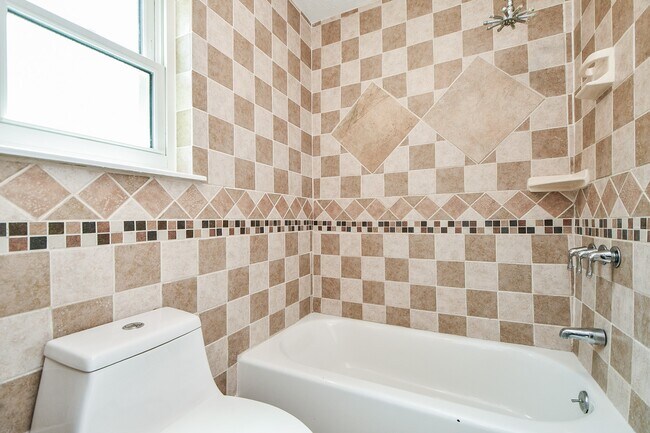 Building Photo - 10426 Alcott Dr