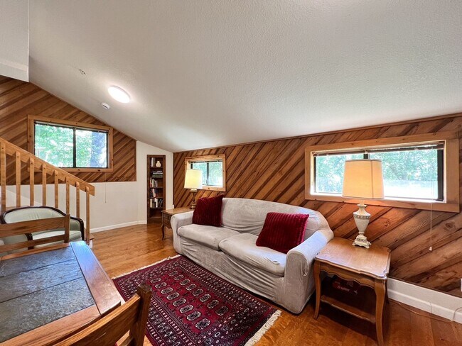 Foto del edificio - 3138 Browns Valley Rd