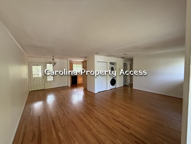 Building Photo - 103 Sue Ann Ct