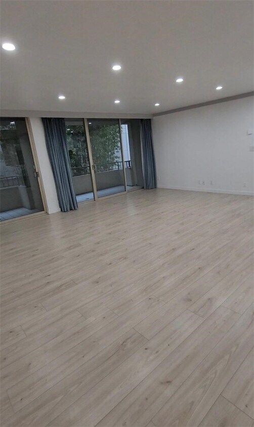 Foto principal - 1300 Midvale Ave