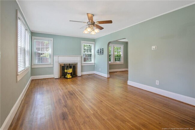 Building Photo - 209 N Churchill Dr