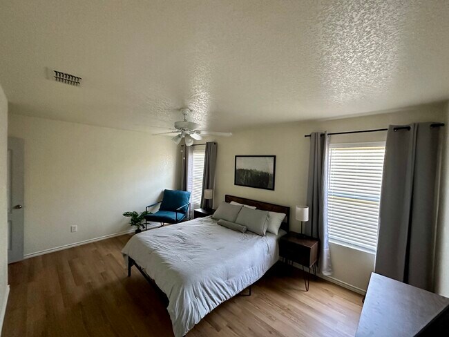 Foto del edificio - 5503 Harefield Dr