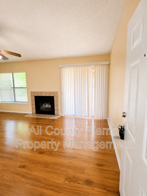 Building Photo - 11782 Spring Song Dr