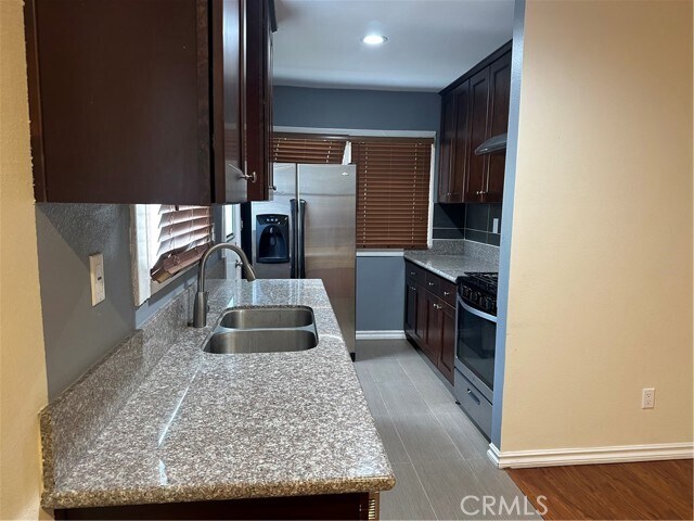 Foto del edificio - 1250 Huntington Dr