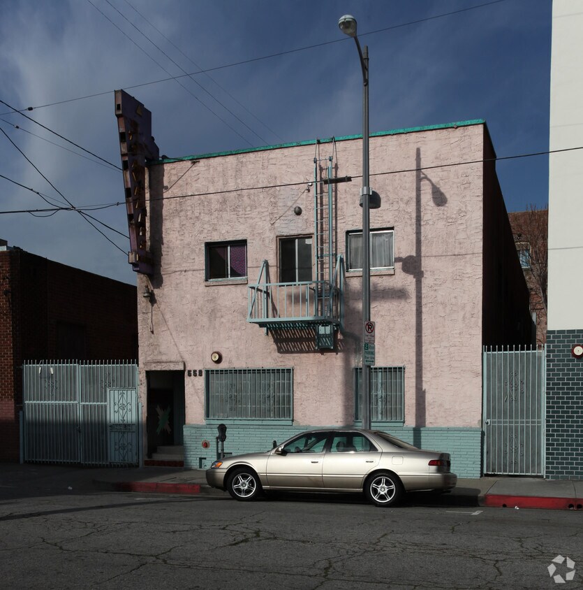 553 Ceres Ave, Los Angeles, CA 90013 Apartments in Los Angeles, CA