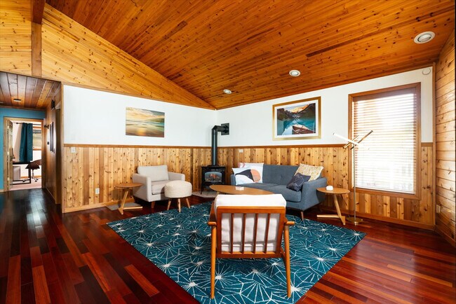 Foto del edificio - 3159 Saratoga Rd