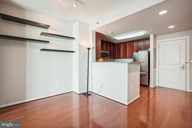 Foto del edificio - 11700 Old Georgetown Rd