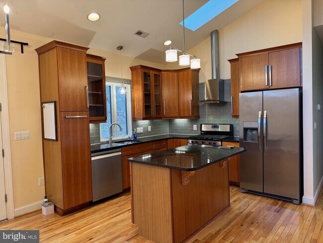 Foto del edificio - 6158 40 Winks Way