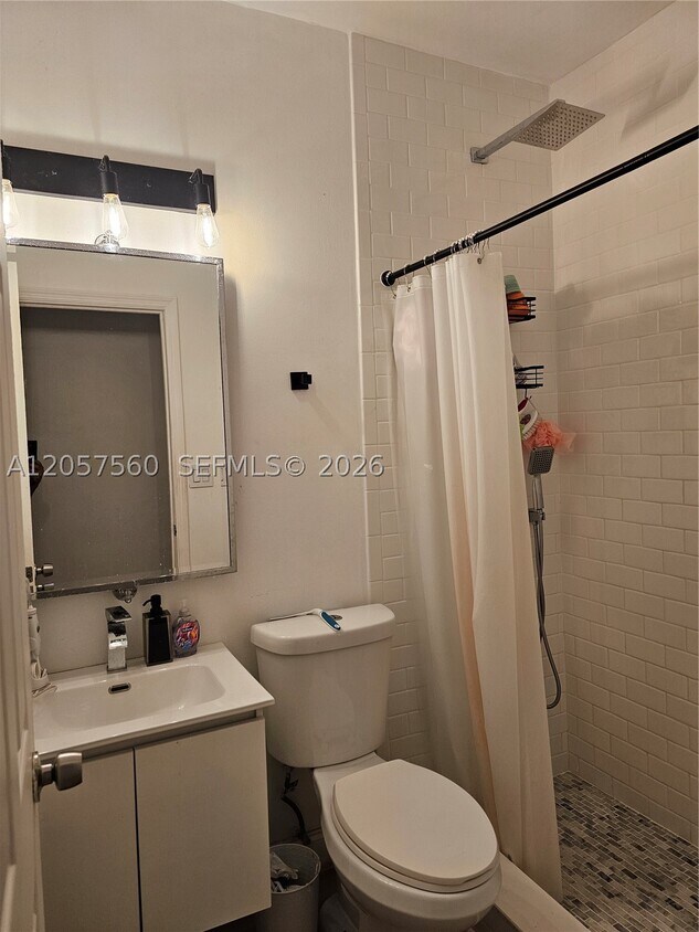 Building Photo - 3110 SW 21st St