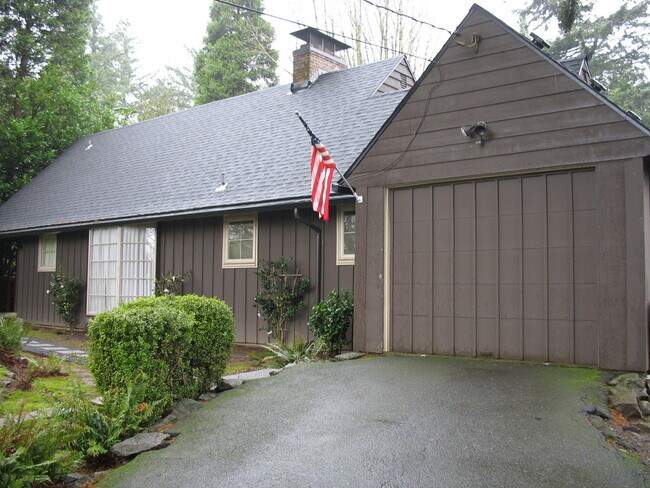 Foto del edificio - - Portland Heights 3 bedroom Beauty!