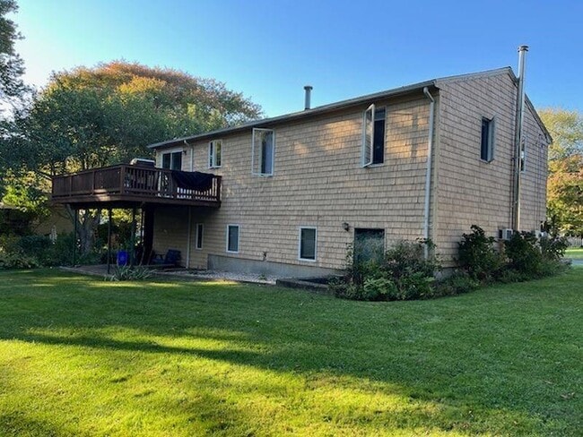 Foto del edificio - 52 Montauk Rd