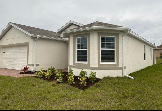 Photo - 1207 SW Embers Ter House