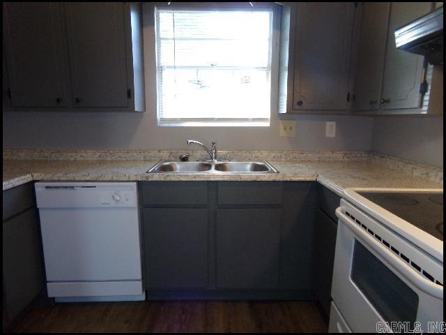 Building Photo - 2730 John Ashley Dr
