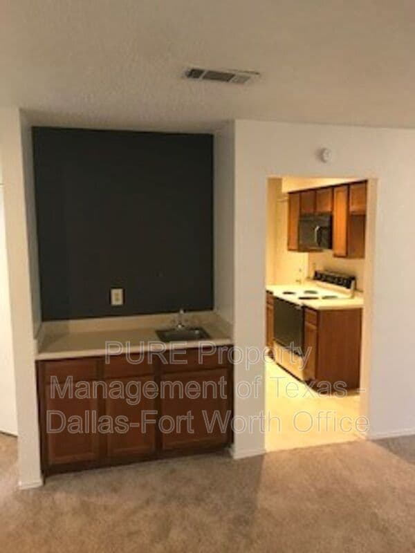 Building Photo - 741 Berkley Plaza
