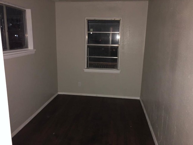Building Photo - 16 Elbring Dr Saint Louis, MO 63135