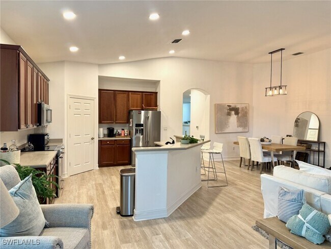 Foto del edificio - 1252 Rialto Way