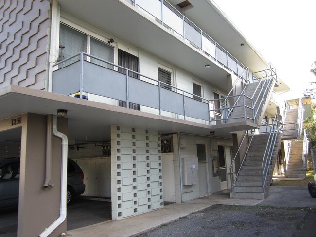Building Photo - 1231 Matlock Ave