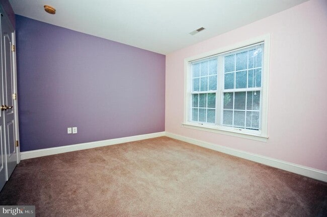 Building Photo - 363 Fitzway Dr