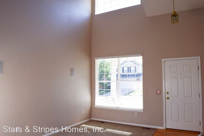 Building Photo - 3 br, 2.5 bath House - 1023 Mulberry Lane