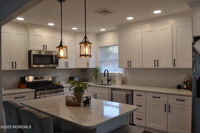 Foto del edificio - 123 Spinnaker Ave