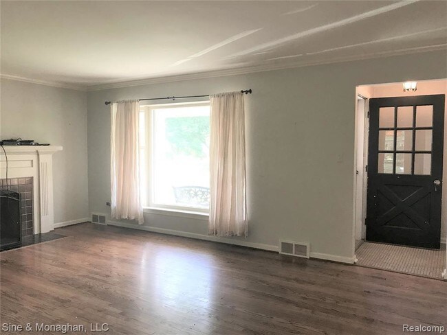 Foto del edificio - 1198 Anita Ave