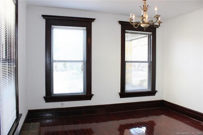 Building Photo - 524 Whitney Ave