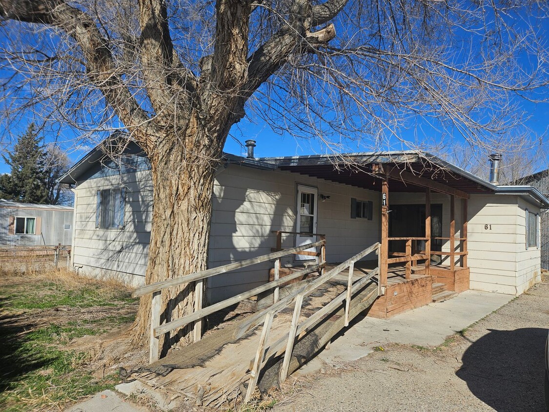 Primary Photo - 2 BEDROOM HOUSE