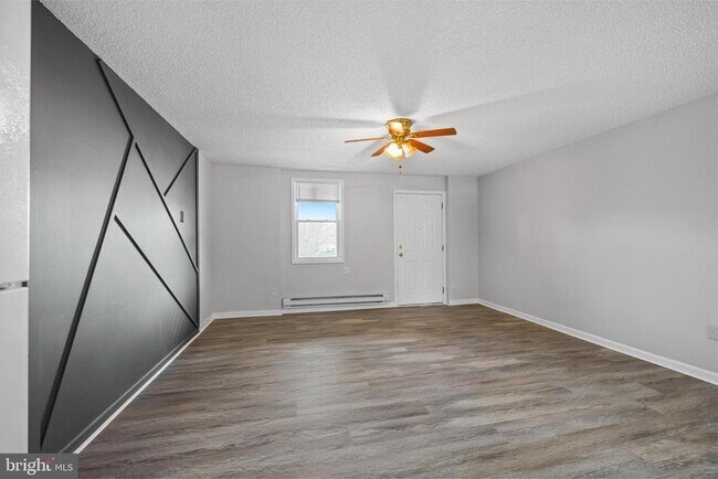 Foto del edificio - 6935 N 15th St