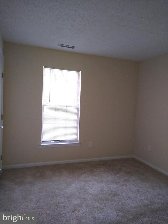 Building Photo - 903 Woodbridge Ct