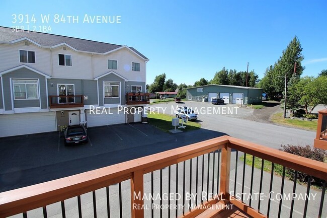 Building Photo - Sand Lake Luxury Townhome with Two Car Garage