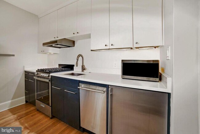 Foto del edificio - 3348 Prospect St NW