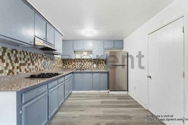 Foto del edificio - 1657 Knickerbocker Dr