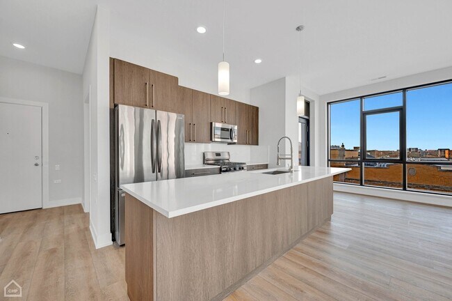 Building Photo - 3087 N Avers Ave