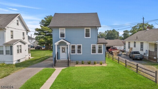 Building Photo - 17 Frelinghuysen Ave