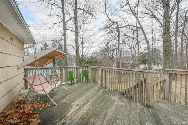 Building Photo - 378 NY-306