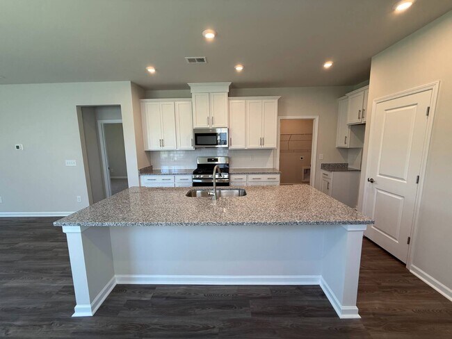 Foto del edificio - 749 Count Fleet Ct