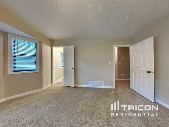 Building Photo - 80 Windsong Court Stockbridge GA