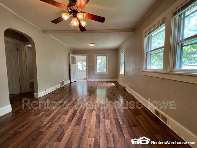 Foto del edificio - 3113 E Washington Ave