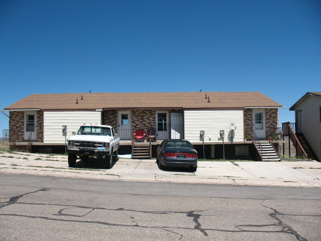 Primary Photo - 1805 Garnet St
