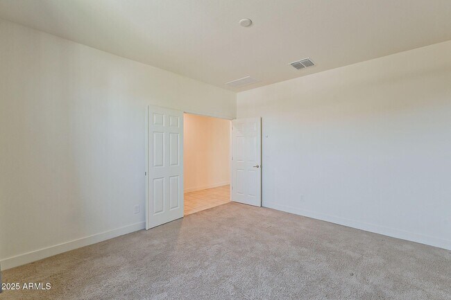 Foto del edificio - 10962 W Taylor St