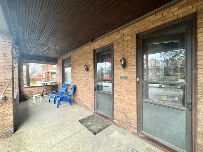 Foto del edificio - 2430 Fairview Ave