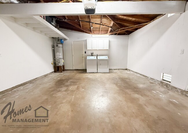 Foto del edificio - Homes Management - 3 Bed, 2 Bath House in Escondido