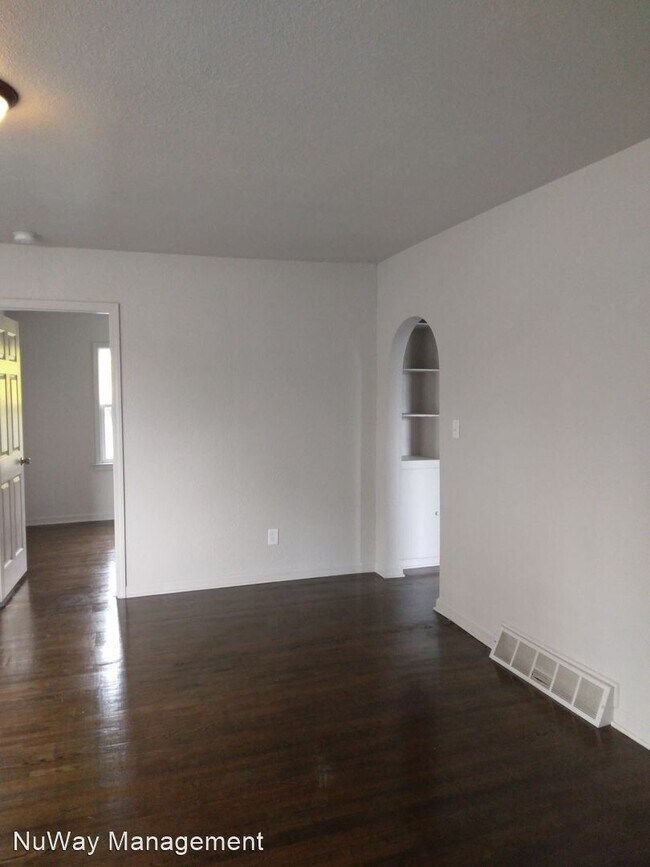 Foto del edificio - 3 br, 1 bath House - 2192 W Vienna Rd